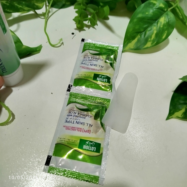 موبر پمادی آلوئه ورا مکس لیدی