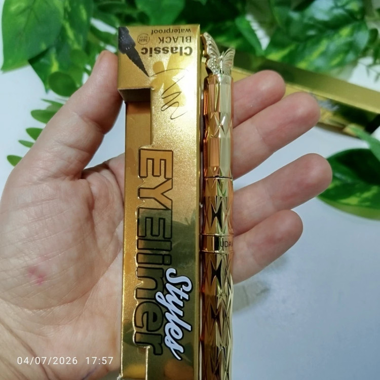 خط چشم ضد آب ماژیکی مدل پروانه
