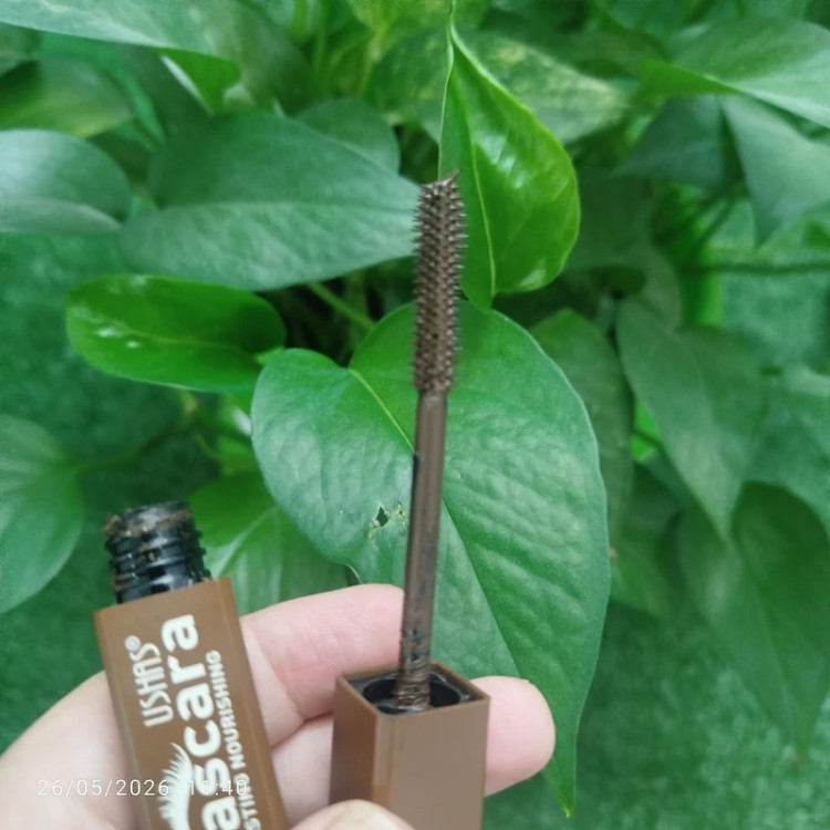 ریمل سوزنی قهوه ای از برند یوشاس