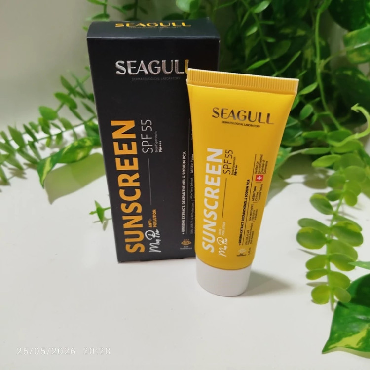 کرم ضد آفتاب فاقد رنگ آقایان spf55