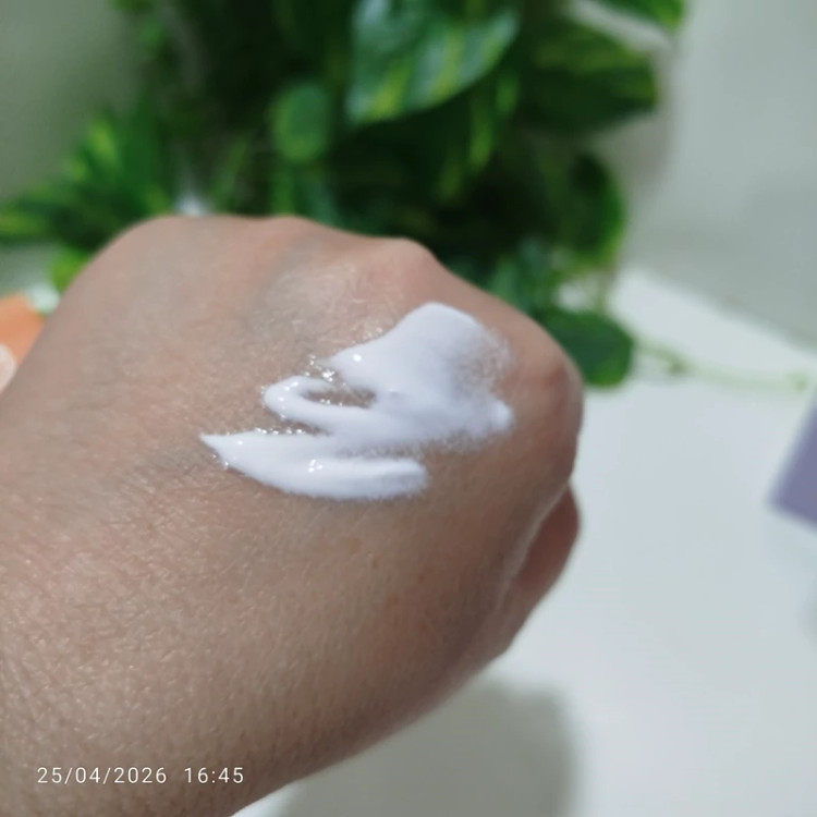ضد آفتاب روشن کننده استلین spf 50