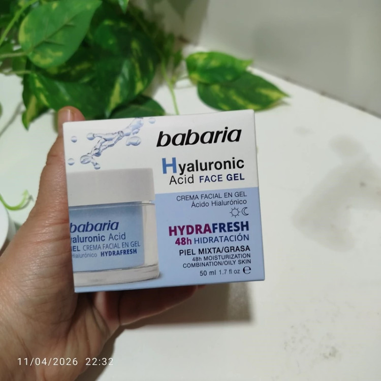 ژل آبرسان و مرطوب کننده قوی هیالورونیک اسید باباریا اسپانیا