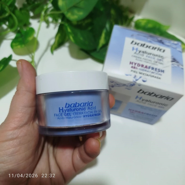 ژل آبرسان و مرطوب کننده قوی هیالورونیک اسید باباریا اسپانیا