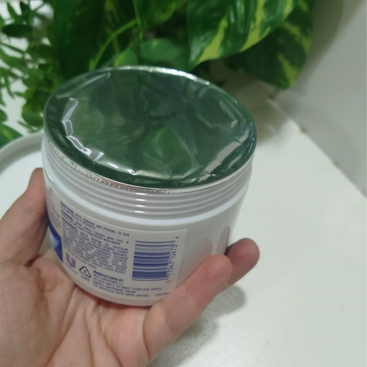 کرم مرطوب کننده و آبرسان استیوز تایلندی