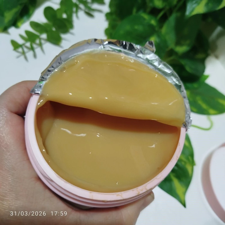 ماسک مو داخل حمام برای موهای کم حجم و نازک ، نرم کننده مو و حجم دهنده مو