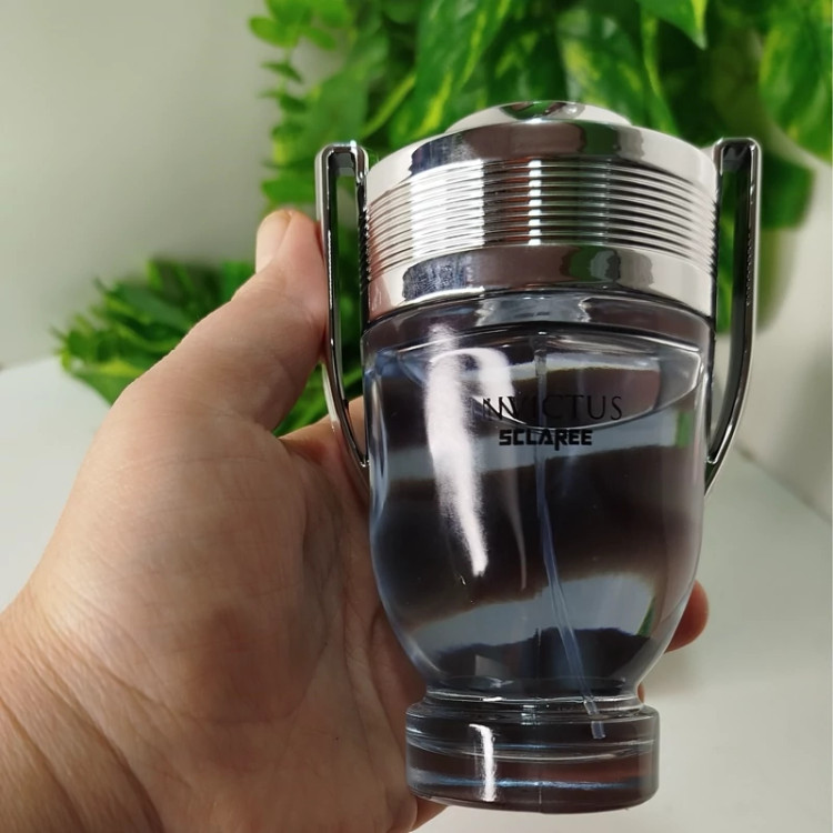 عطر اینوکتوس مردانه از برند اسکلاره ساخت ایران
