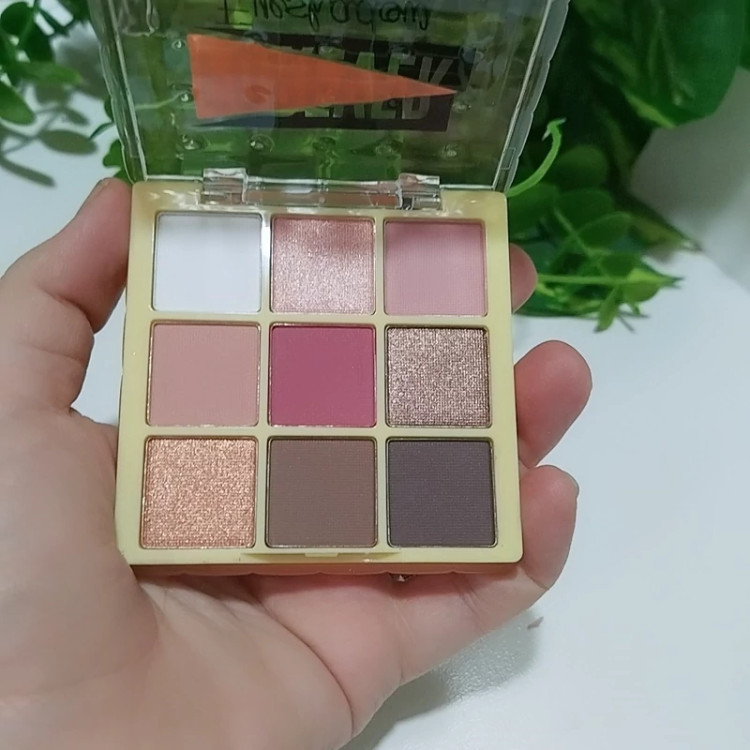 سایه چشم نه رنگ دودوگرل