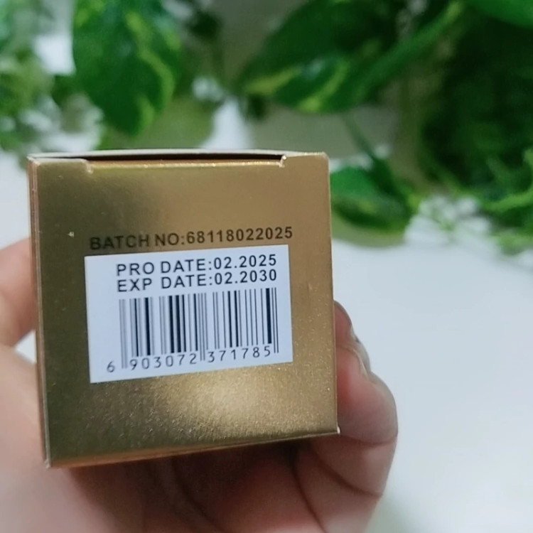 پرایمر مخملی کلاژن سر طلایی