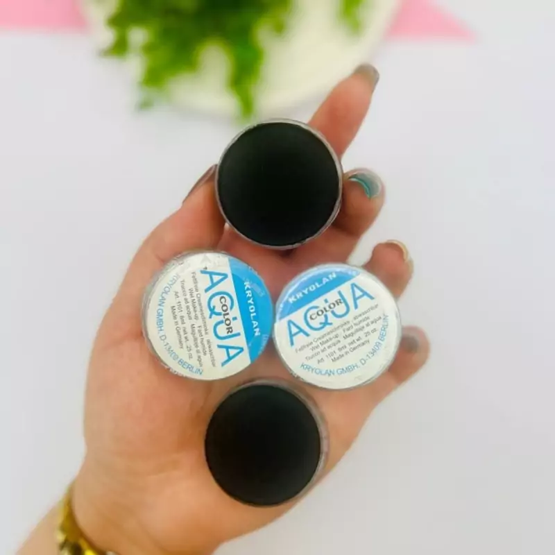 خط چشم آکوا مشکی
