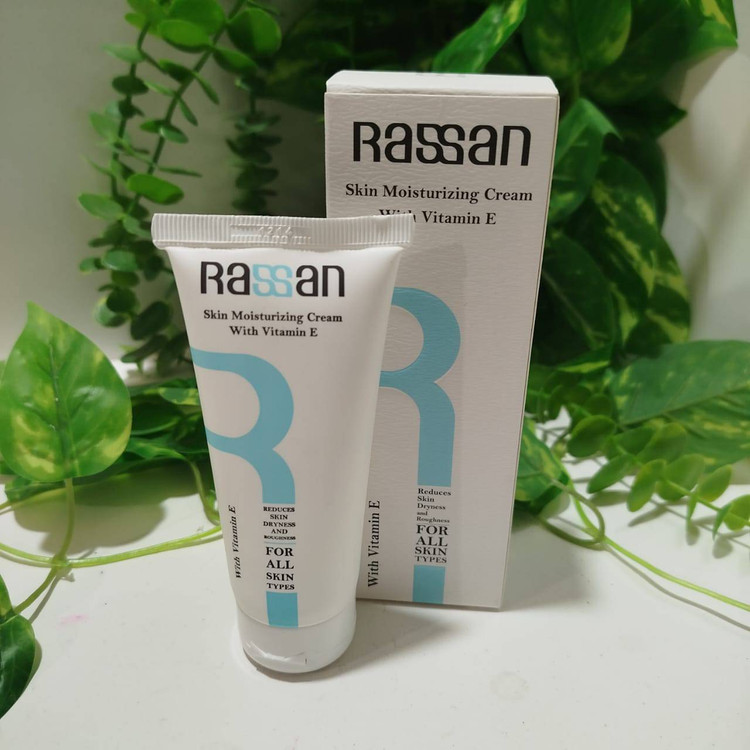 کرم تخصصی مرطوب کننده راسن حاوی ویتامین E