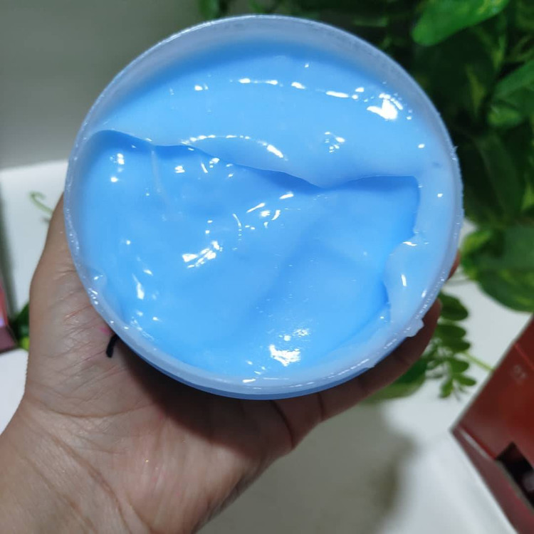 کره بدن KORMESIC مدل آبرسان پوست بدن و ضد چروک